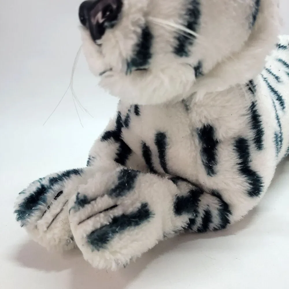 Vtg R Dakin Snow Leopard Plush 22
